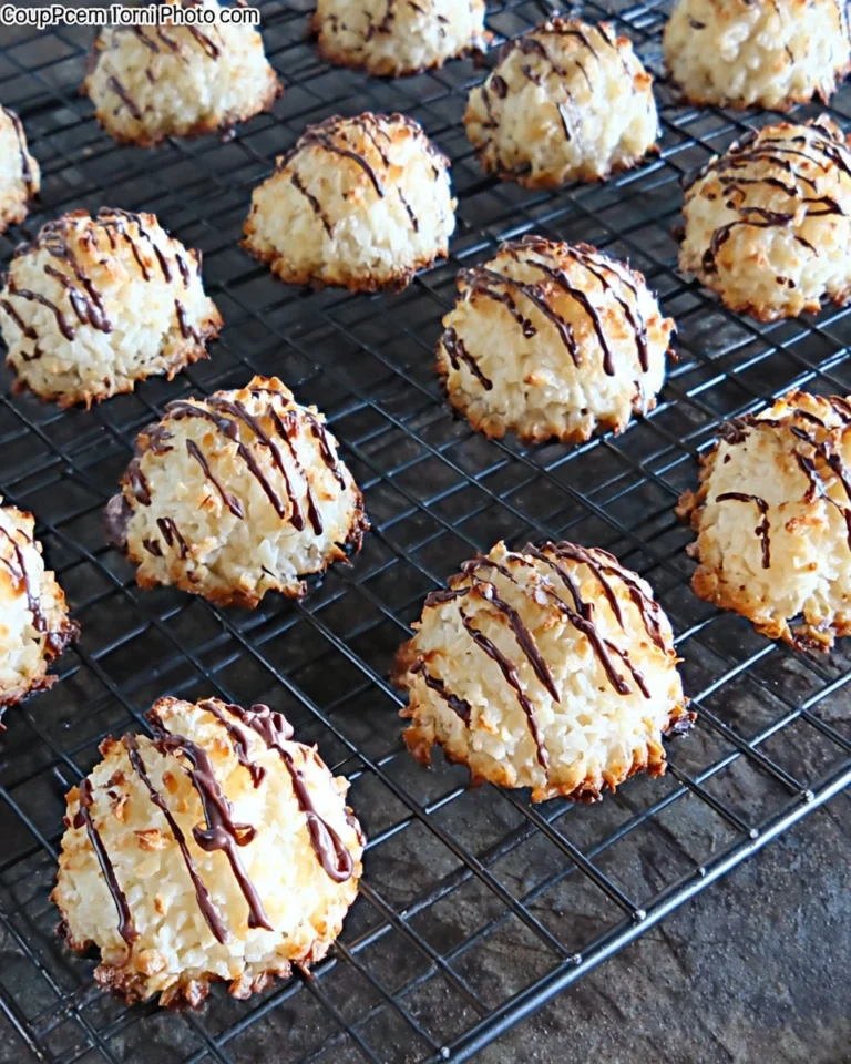 Dairy-Free-Sugar-Free-Low-Carb-Keto-Coconut-Macaroons-Recipe